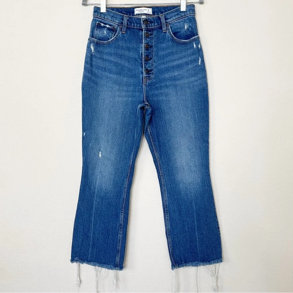 Abercrombie & Fitch Curve Love The Kick Flare Ultra High‎ Rise Jeans - Picture 2 of 12